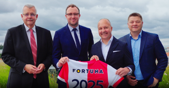 FORTUNA CZ PARTNERS WITH SLAVIA PRAHA